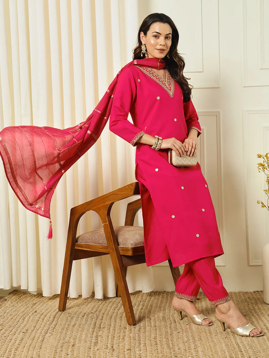 Lavender Roman Silk Thread Embroidered Kurta Set with Pant & Cotton Silk Dupatta