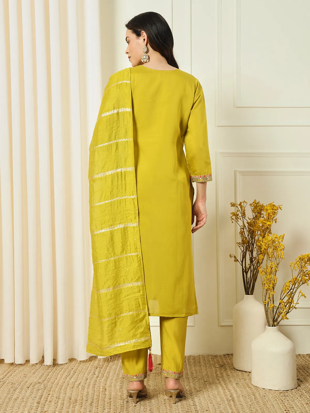 Lavender Roman Silk Thread Embroidered Kurta Set with Pant & Cotton Silk Dupatta