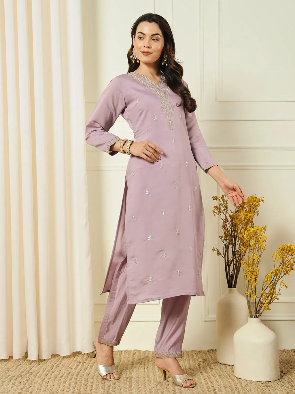 Lavender Roman Silk Thread Embroidered Kurta Set with Pant & Cotton Silk Dupatta