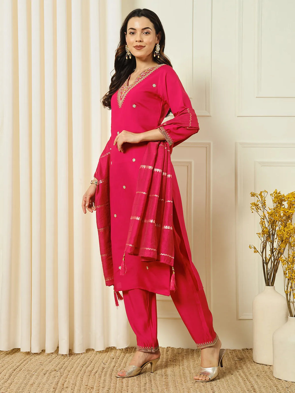 Lavender Roman Silk Thread Embroidered Kurta Set with Pant & Cotton Silk Dupatta