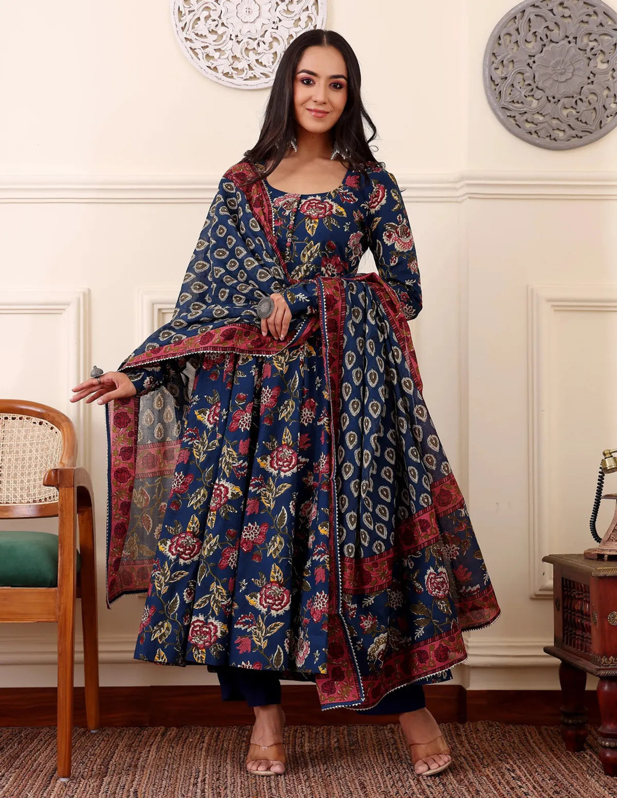 Women's Navy Blue Floral Printed Rayon Kurti Pant & Dupatta Set | Ethnic 3 Piece Suit Set