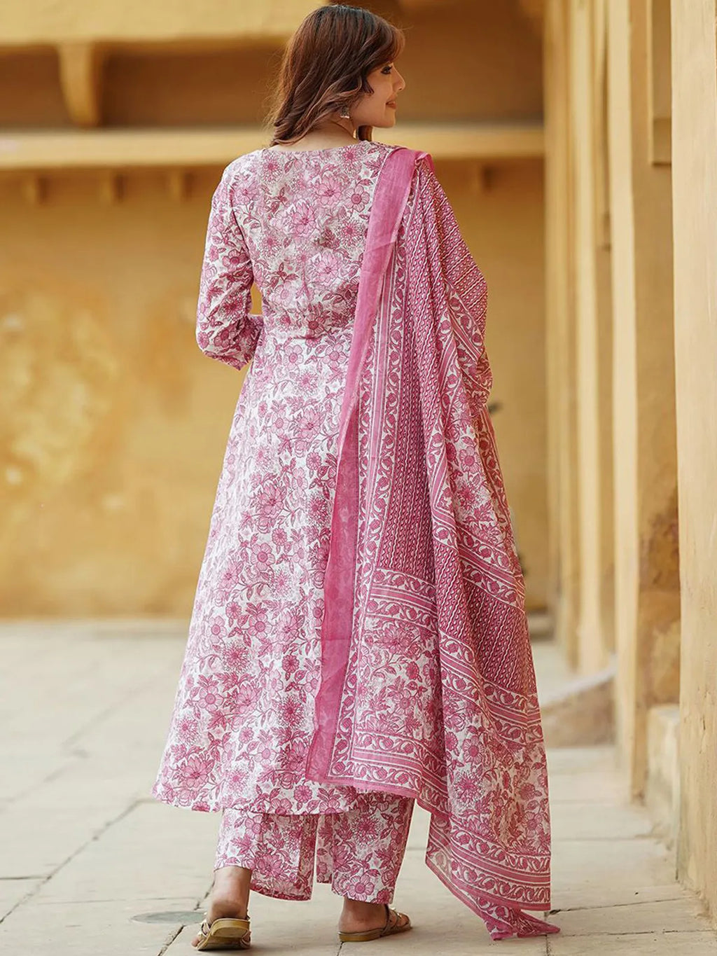 Elegant Pink Floral Printed Rayon Kurta Set with Pant & Printed Dupatta
