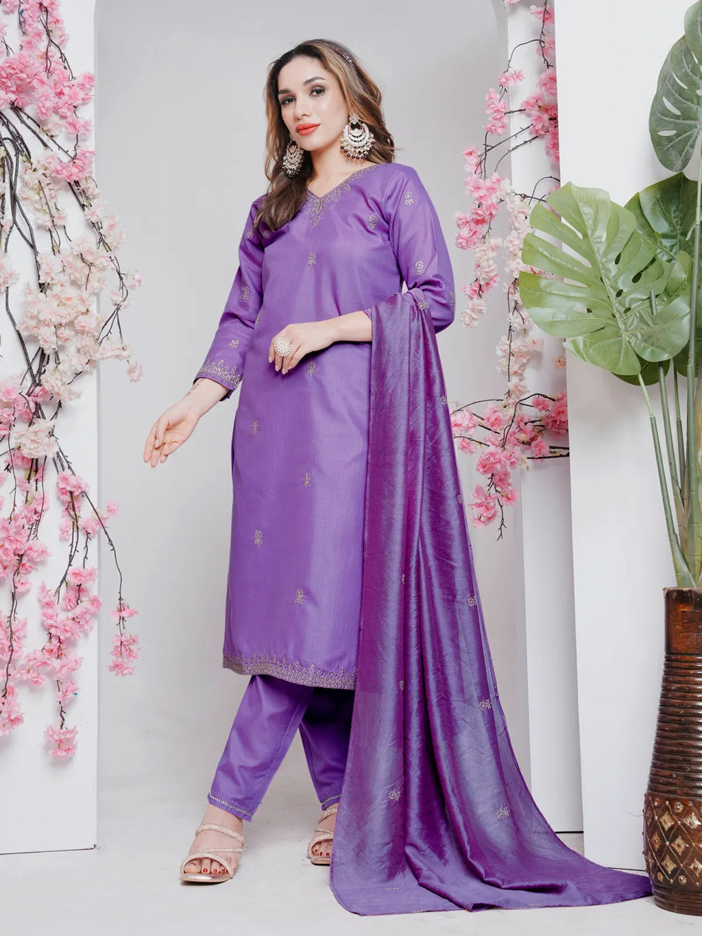 Lavender Elegance Embroidered Rayon Kurta Pant & Dupatta Set