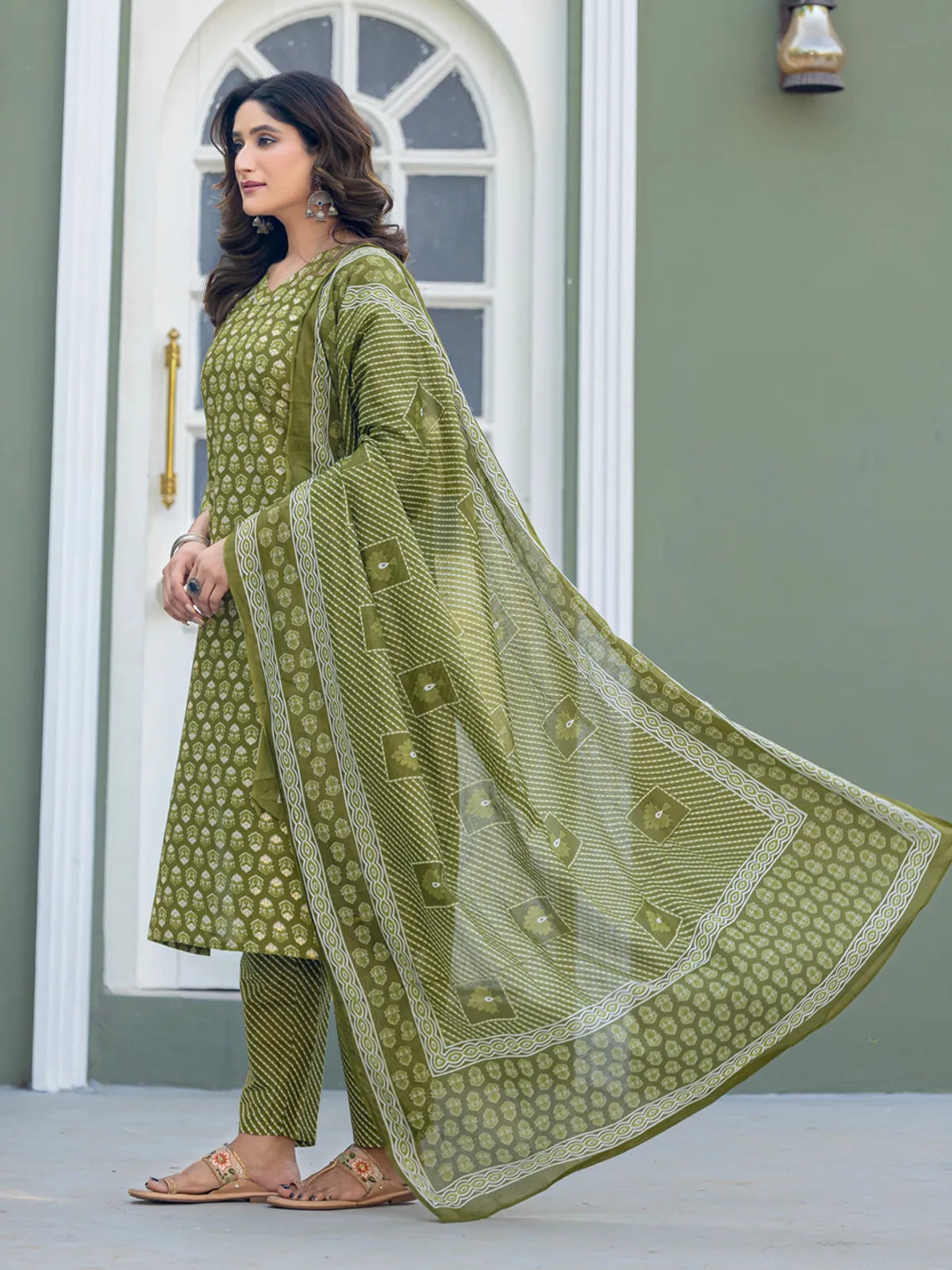 Mehendi Green Printed Cotton Blend Kurta Pant & Dupatta Set