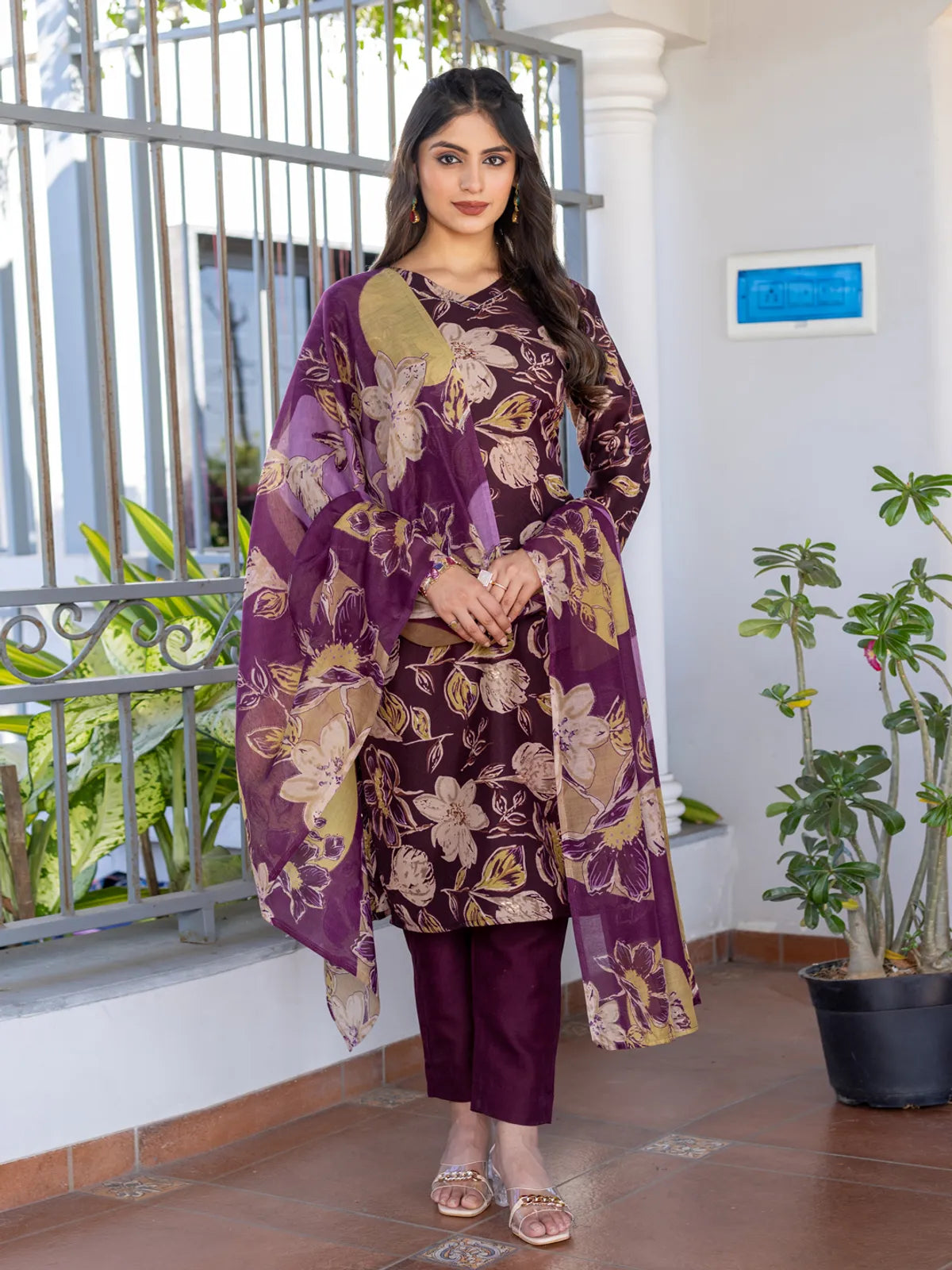 Royal Purple Floral Printed CottonRoyal Purple Floral Printed Cotton Blend Kurta Pant & Dupatta Set Blend Kurta Pant & Dupatta Set