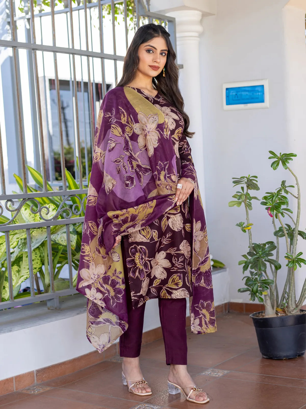 Royal Purple Floral Printed CottonRoyal Purple Floral Printed Cotton Blend Kurta Pant & Dupatta Set Blend Kurta Pant & Dupatta Set