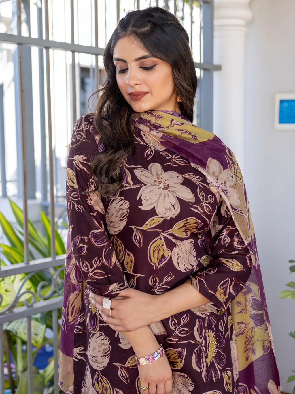 Royal Purple Floral Printed CottonRoyal Purple Floral Printed Cotton Blend Kurta Pant & Dupatta Set Blend Kurta Pant & Dupatta Set
